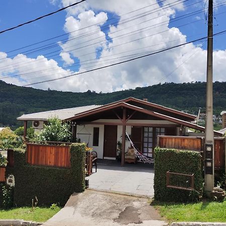 Willa Casa Da Familia De Gramado Zewnętrze zdjęcie
